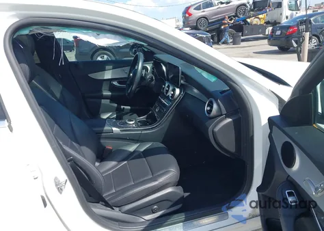 2019 Mercedes-Benz C 300 из США, поврежденный, VIN 55SWF8DB5KU291648